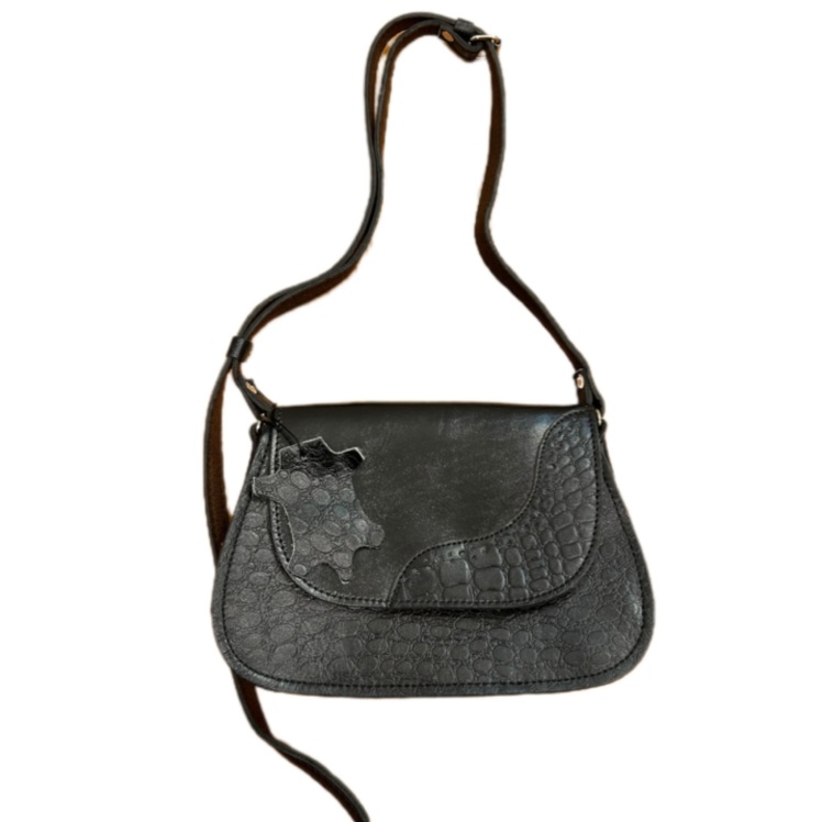 کیف دوشی چرم طبیعی زنانه رنگ مشکی 